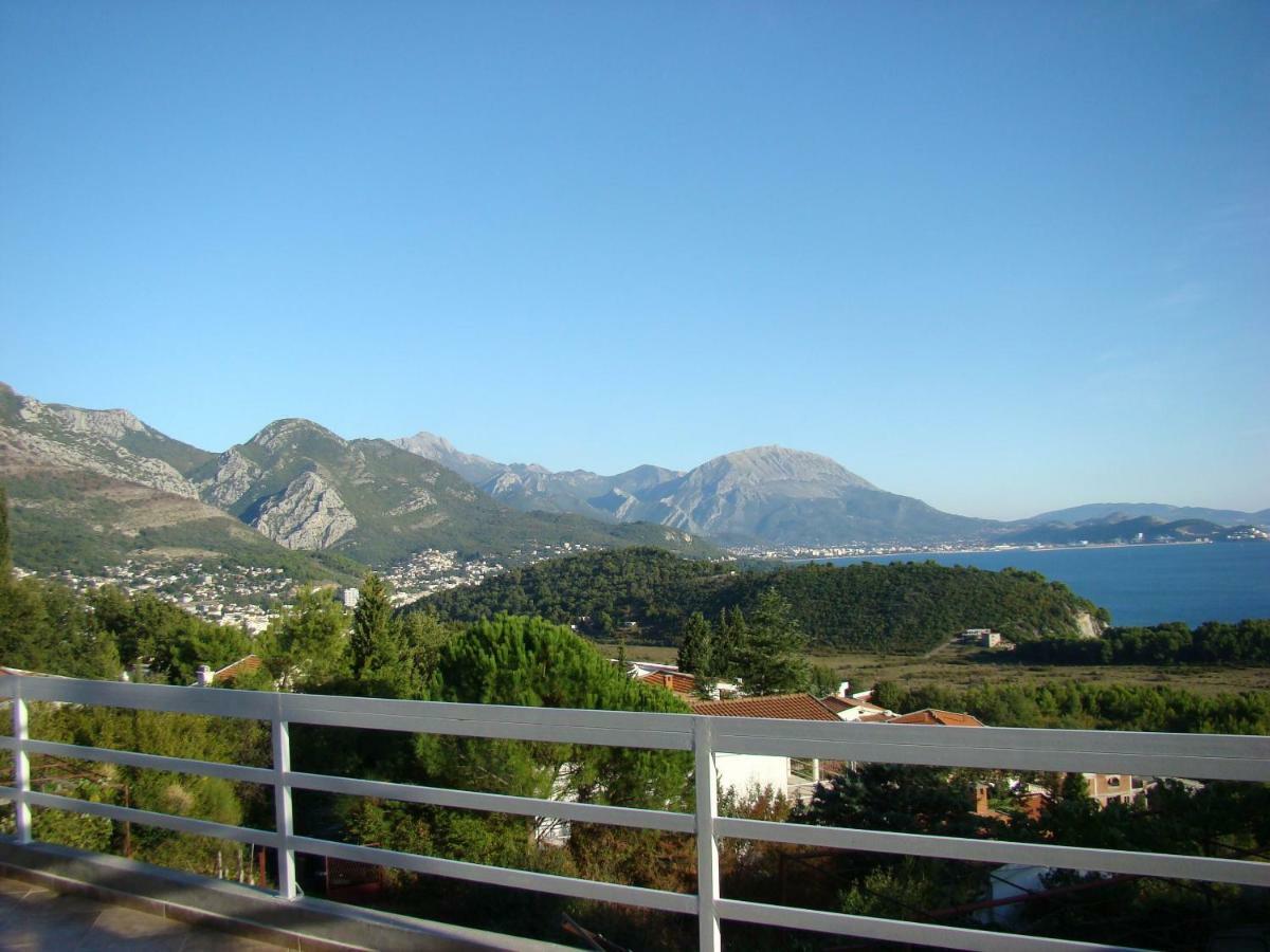Apartments Jovanic With 2 Bedrooms Sutomore Exteriör bild