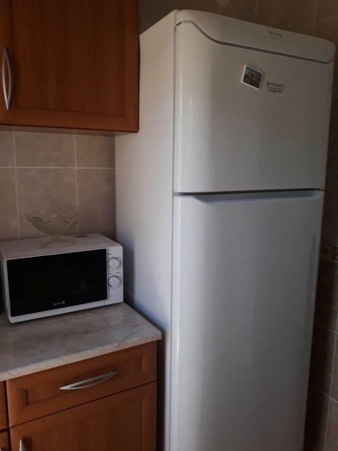 Apartments Jovanic With 2 Bedrooms Sutomore Exteriör bild